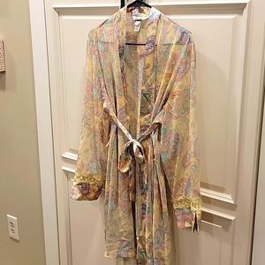 Gauzy robe with belt size L